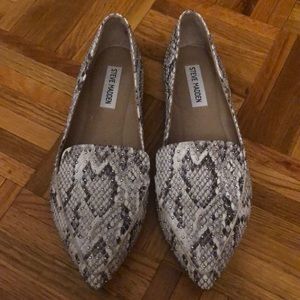 Steve Madden Alligator Flats